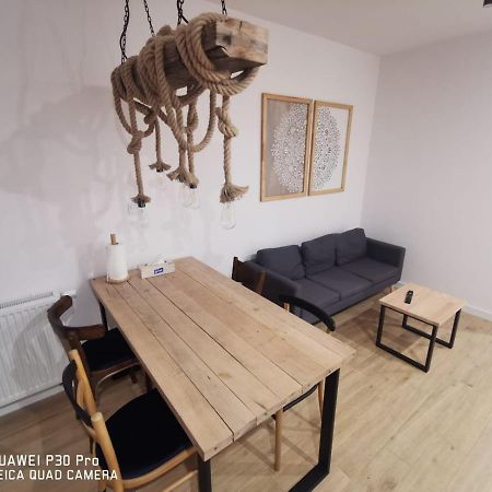 Komfortowe Pokoje W Gdansku W Poblizu Jeziora I Lasu エクステリア 写真